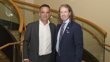 Pablo Viner, director general de Suizo Argentina y&nbsp; Mark Lyons, presidente y CEO de Alltech.