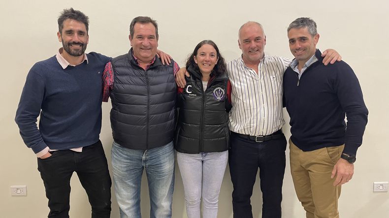 Joaquín Armendano, Osvaldo Melucci, María Belén Riccio, Ricardo Chayer y Matías Confalonieri&nbsp;invitan a los veterinarios a llevarseherramientas prácticas sobre la sanidad bovina.