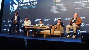 Motivar | Simposio-Bio-Panel-Juan-Cruz