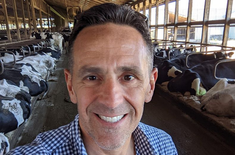 Oberto es oriundo de San Francisco, Córdoba y vive en Indiana, EEUU.