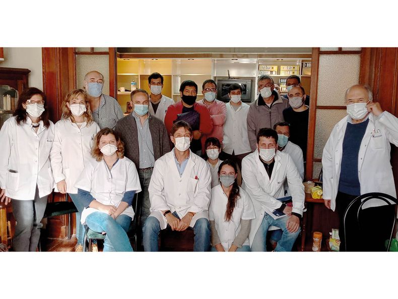 Laboratorio Azul Grupal.jpg