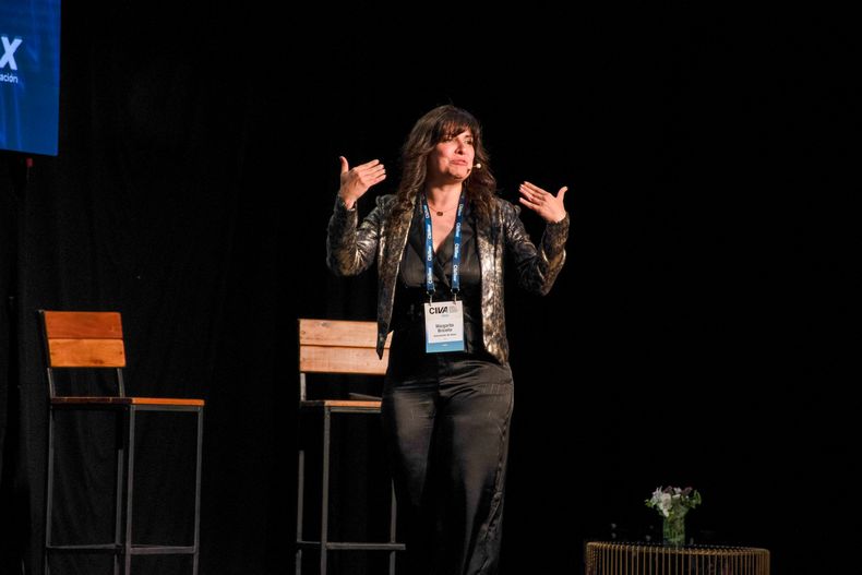 Margarita Briceño explicó la propuesta de valor que MOTIVAR, mnVet y Asociación de Ideas aportan al sector veterinario.