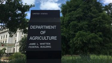 USDA implementó acciones para controlar la propagación del virus de la influenza aviar y mitigar su impacto en la producción animal y la salud pública.