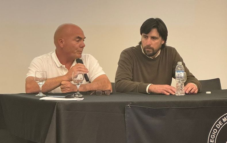 Dr. Federico Berger, presidente de FeVA, y Dr. Andr&eacute;s Maurino, presidente del Colegio de Veterinarios de Santa Fe 1ra. Circunscripci&oacute;n.