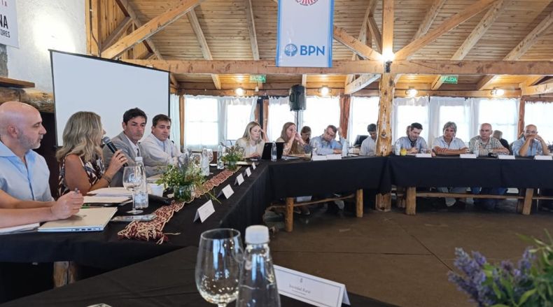 Senasa impulsó una agenda técnica y comercial con el agro patagónico.