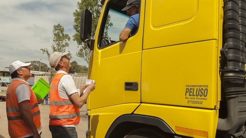 Senasa retuvo 15 mil toneladas de frutas, más de 800 animales en pie y unas 5.400 docenas de huevos.