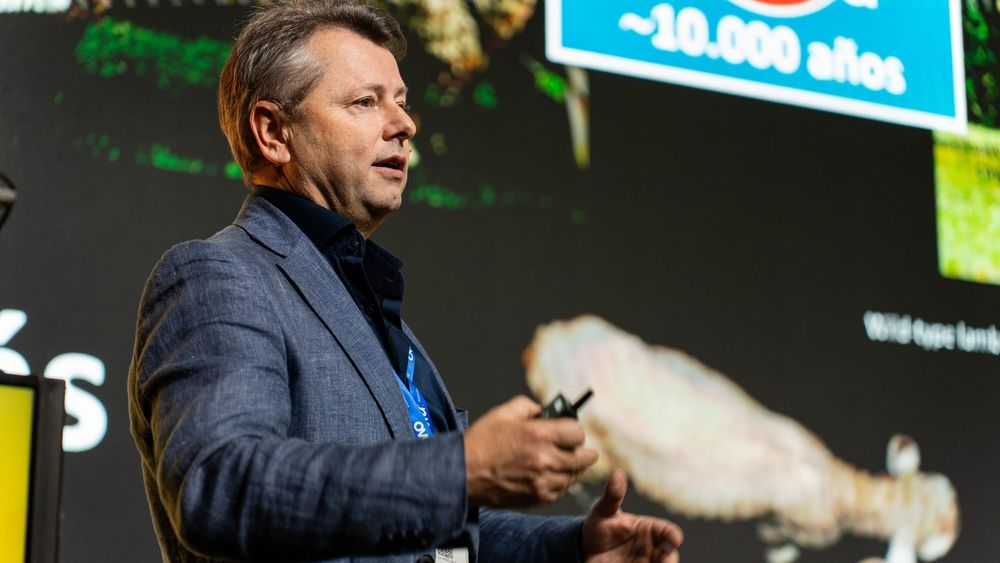 El Dr. Alejo Menchaca es el&nbsp;Director de la Plataforma de Investigación en Salud Animal del Instituto Nacional de Investigación Agropecuaria de Uruguay. En el SIRAC 2026 habló sobre el futuro de la IATF.&nbsp;