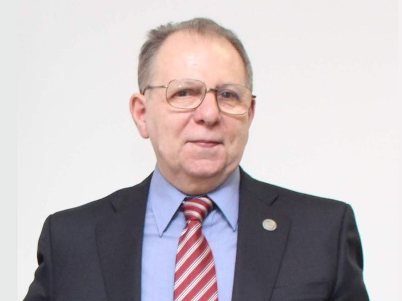 Sepiurka presidente SOMEVE.jpg