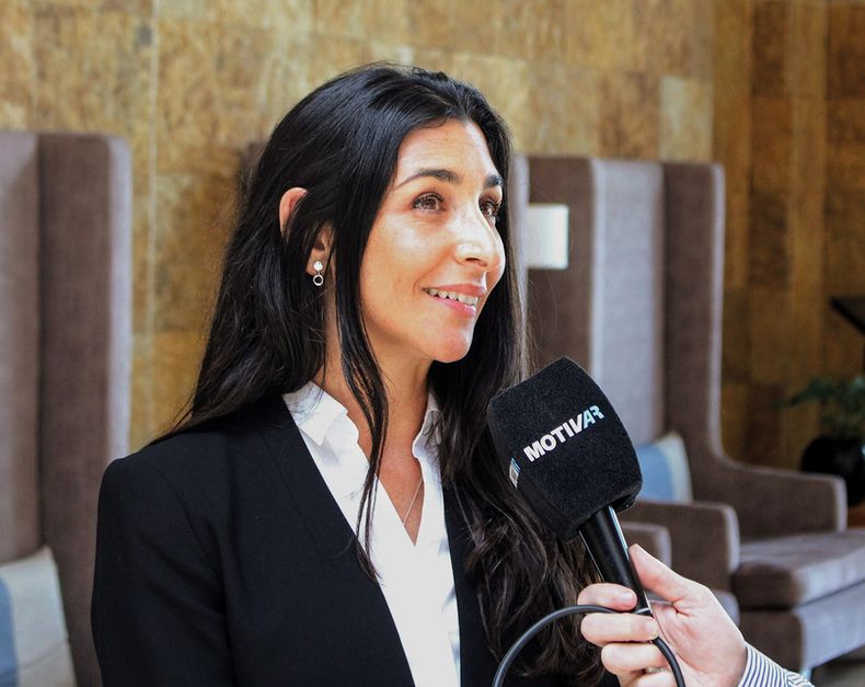 Carolina Benzaquen.jpg