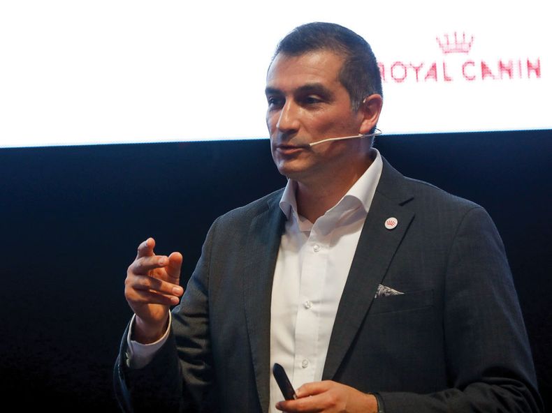 Royal Canin Ivan López.jpg