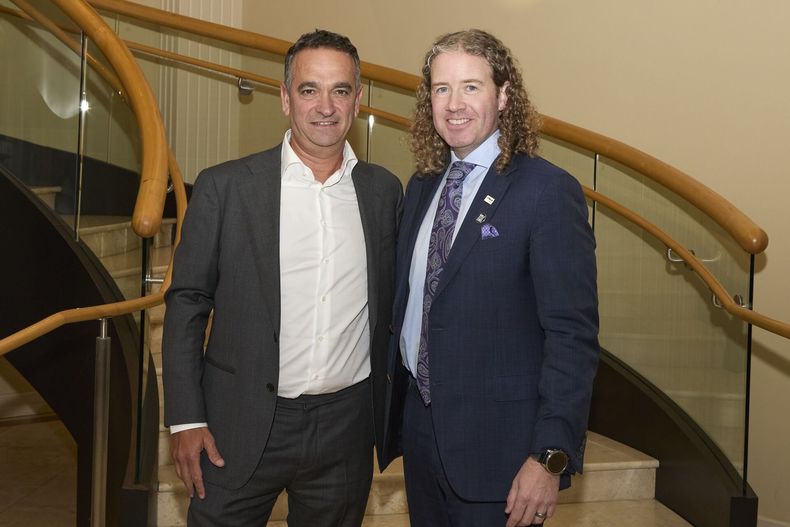 Pablo Viner, director general de Suizo Argentina y&nbsp; Mark Lyons, presidente y CEO de Alltech.