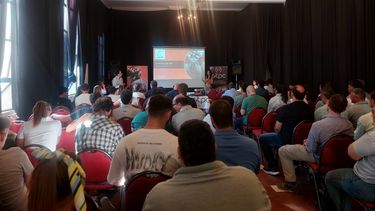 Durante el encuentro del GTPC 2024 se presentó un modelo de integración en la producción porcina.