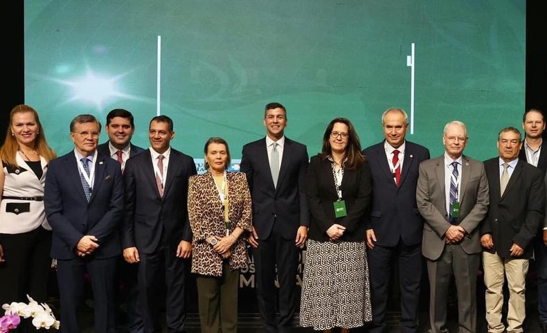 Autoridades y representantes de entidades del sector agropecuario coincidieron en Paraguay en la necesidad de fortalecer la vigilancia de la salud animal y seguridad alimentaria﻿.