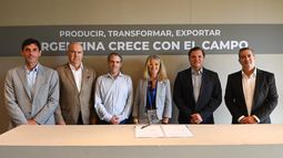 Senasa y Biogénesis Bagó impulsan un acuerdo en el marco de la lucha contra la fiebre aftosa. Senasa y Biogénesis Bagó impulsan un acuerdo en el marco de la lucha contra la fiebre aftosa.
