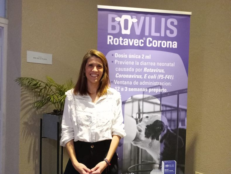 La MV Clara Fern&aacute;ndez Boglione brind&oacute; una charla sobre crianza hol&iacute;stica de terneras y present&oacute; la vacuna Bovilis Rotavec Corona.