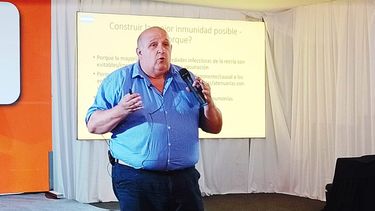 Mejía enumeró las claves para un manejo óptimo de la sanidad animal en la producción ganadera.