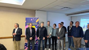 El Colegio de Veterinarios de Buenos Aires presentó RED VET junto a profesionales.