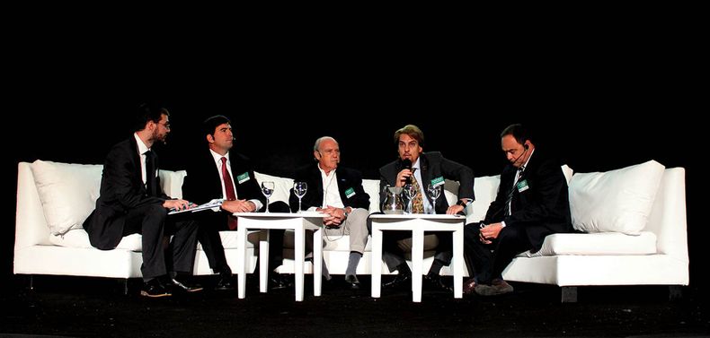 MOTIVAR panel presidentes.jpg