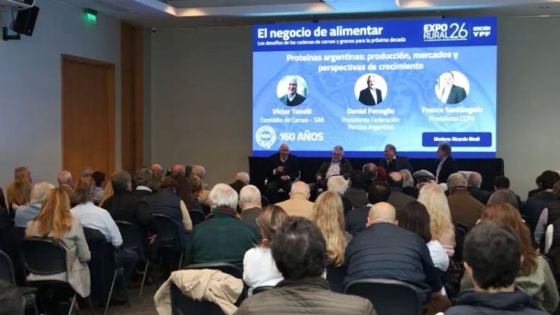 El futuro de las carnes argentinas se define entre la retención ganadera y la expansión de porcinos y aves.