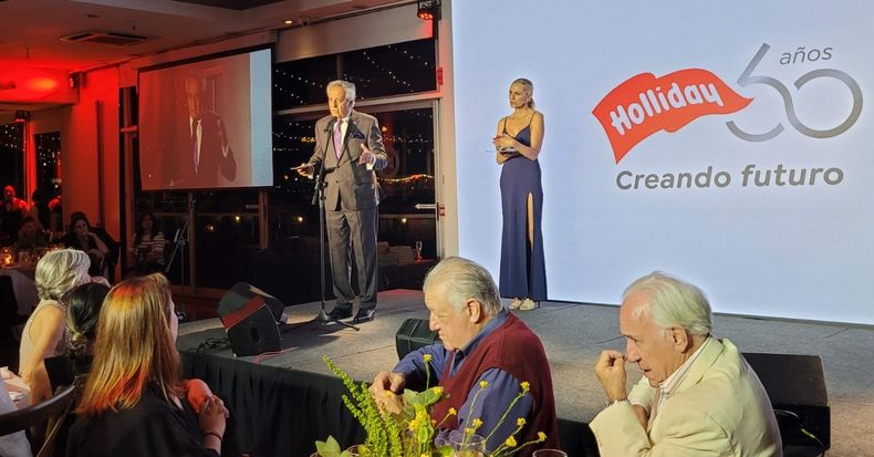 Carlos Imparato, director comercial de Holliday Scott, en el festejo por el 60 aniversario de la empresa.