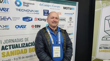 El MV Adrián Lifschitz asegura que la sarna bovina nunca estuvo erradicada en Argentina.