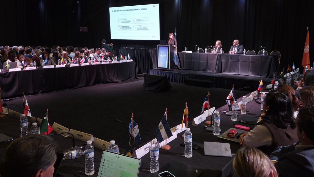 Argentina es sede de CAMEVET y del debate por el futuro de la industria veterinaria. Argentina es sede de CAMEVET y del debate por el futuro de la industria veterinaria.