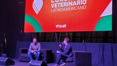 Facundo Sonatti fueel encargado de abrir el Congreso VeterinarioLatinoamericano &nbsp;junto a Martín DiLucca, director de DROVET.