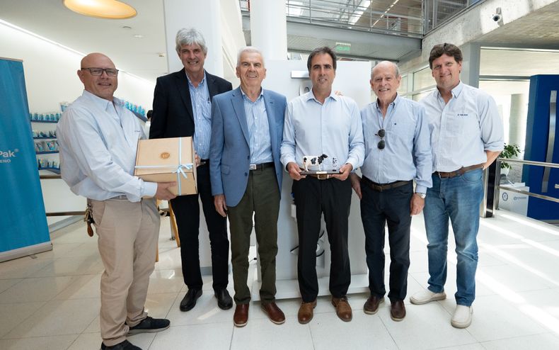 DeLaval celebró una década de innovación con su tambo robotizado.