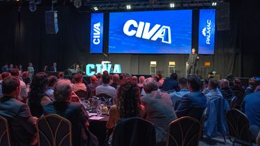 La Cumbre de la Industria Veterinaria reunió una vez más a laboratorios, distribuidoras, proveedores y entidades el sector.