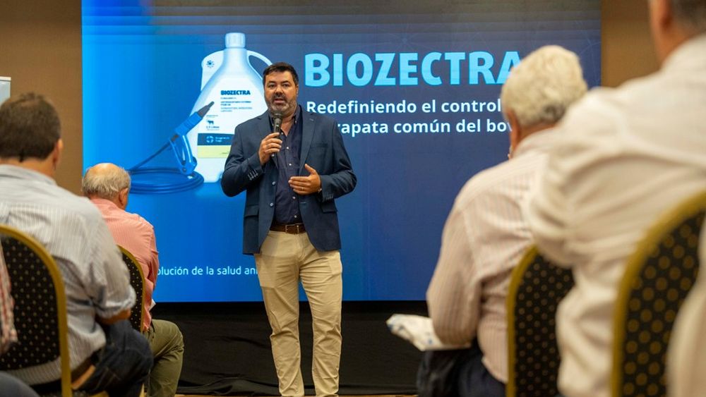 El MV Juan Cruz Muriel garantizó que Biozectra redefine el control de la garrapata bovina. El MV Juan Cruz Muriel garantizó que Biozectra redefine el control de la garrapata bovina.