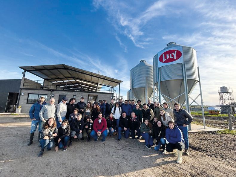 La Estancia La Colorada es tambo robotizado ubicado en la ciudad de Tandil.