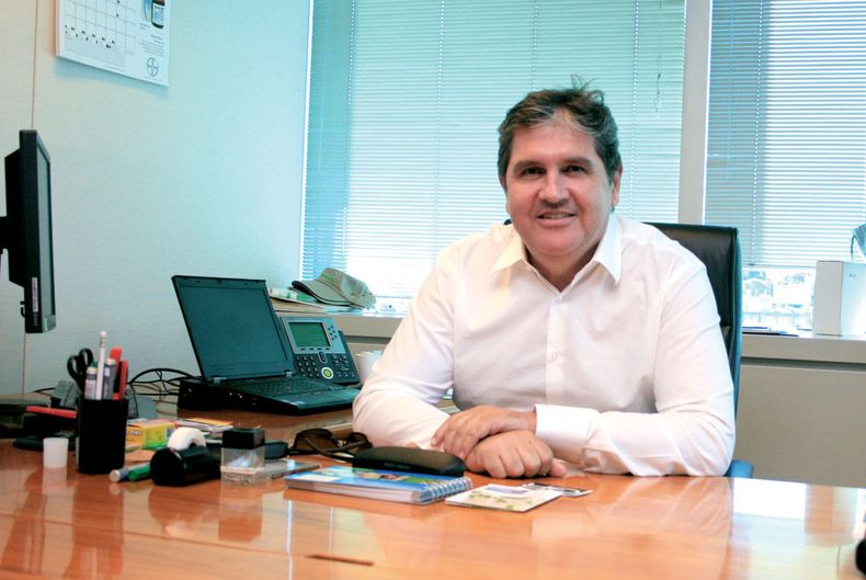 Foto Bayer Gilberto Camargo.jpg