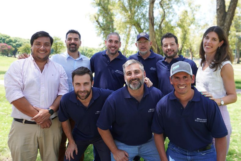 El equipo técnico de trabajo de Suizo Argentina.