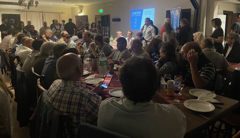 Educación Continua dela FCV de la UNICEN cerró su 2024 con todos los veterinarios del programa.