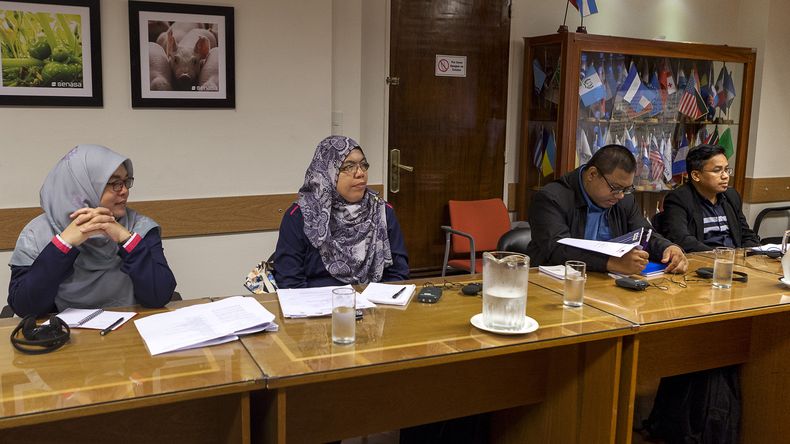 Malasia delegación.jpg