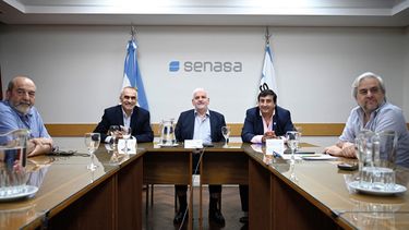 Pablo Cortese, junto a Fernando Vilella y Sergio Robert en lo que fue la prsentación de los funcionarios del Senasa por parte del Secretario de Bioeconomía.