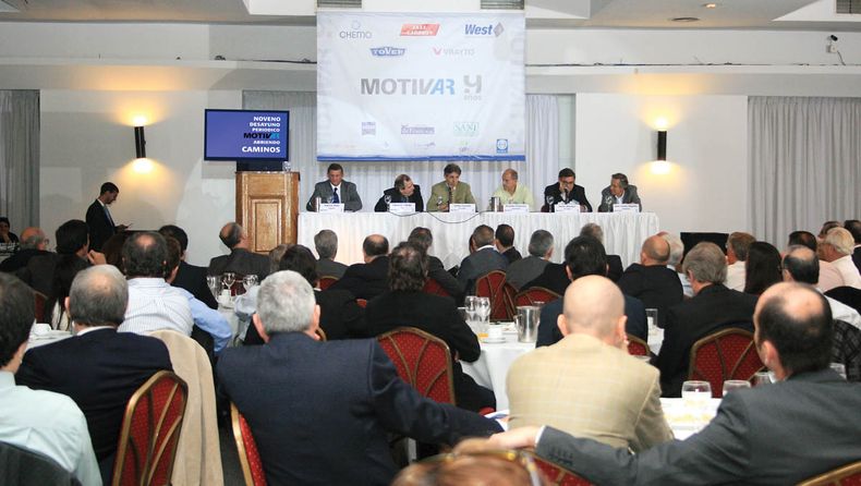 Foto mesa redonda.jpg