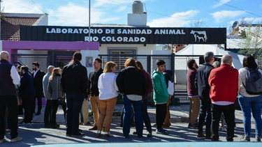 La inauguración del Laboratorio de Sanidad Animal rionegrino contó con la presencia de autoridades, veterinarios y referentes del sector.