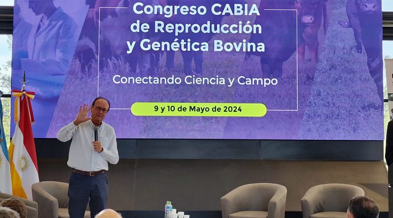 Pietro Baruselli, investigador brasilero y profesor de la Universidad Nacional de San Pablo, en la segunda y última jornada de Congreso de CABIA.