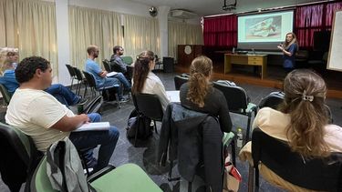 La FCV de la UNLP relanza su especialización en sanidad y producción porcina para veterinarios. La FCV de la UNLP relanza su especialización en sanidad y producción porcina para veterinarios.