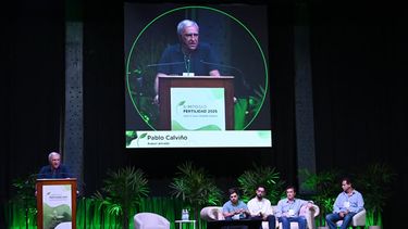 Especialistas debatieron cómo mejorar el rendimiento de los cultivos.